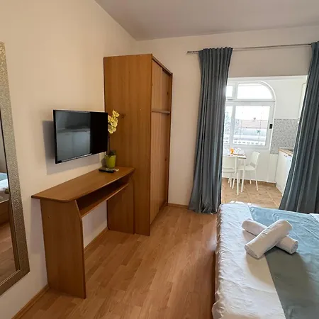 Kovac Μακάρσκα