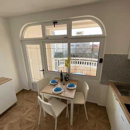 Kovac Apartment *