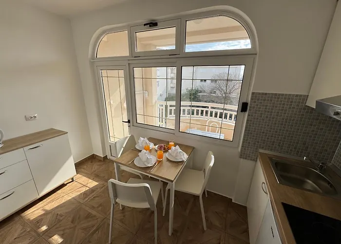 Kovac * 马卡尔斯卡